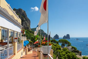 Отель Вебер Амбассадор