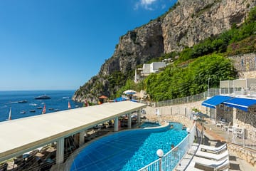 Отель Вебер Амбассадор