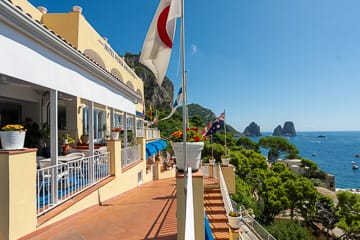 Отель Вебер Амбассадор