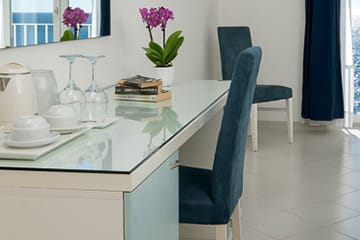 Отель Вебер Амбассадор